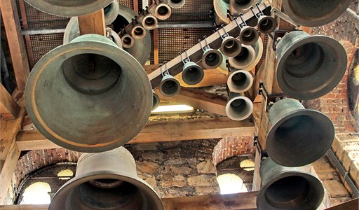 Carillon de la coll&#233;giale Saint-Barth&#233;lemy