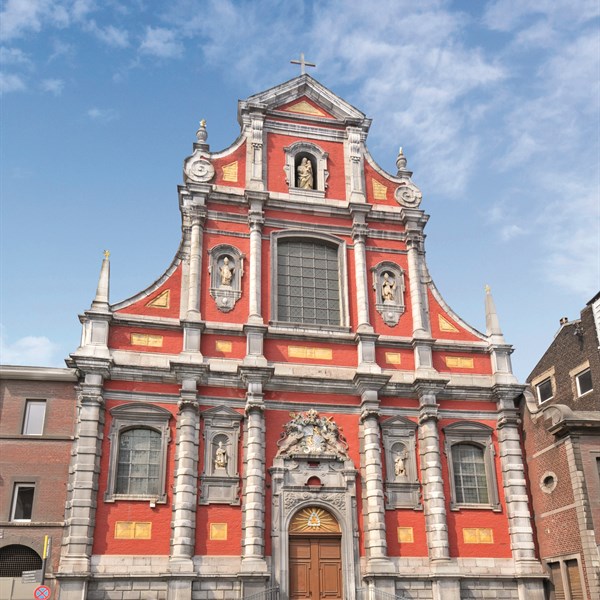 visites-guidées-avec-groupe-dans-quartier-hors-château-de-liege